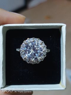 Moissanite diamond rings
