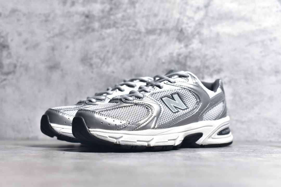 New Balance 530 Silver shoes