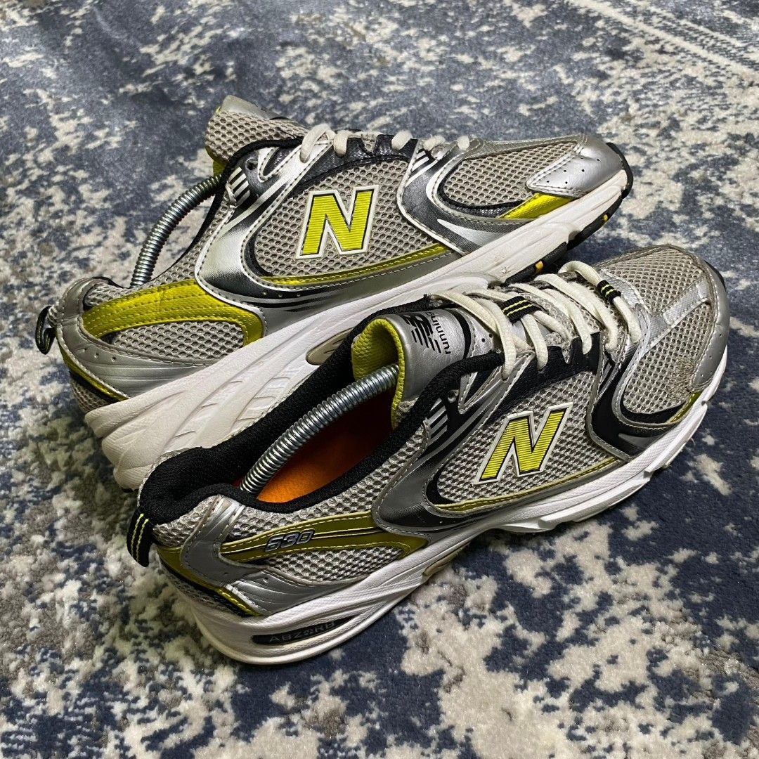 New balance 530 silver yellow, Fesyen Pria, Sepatu , Sneakers di Carousell