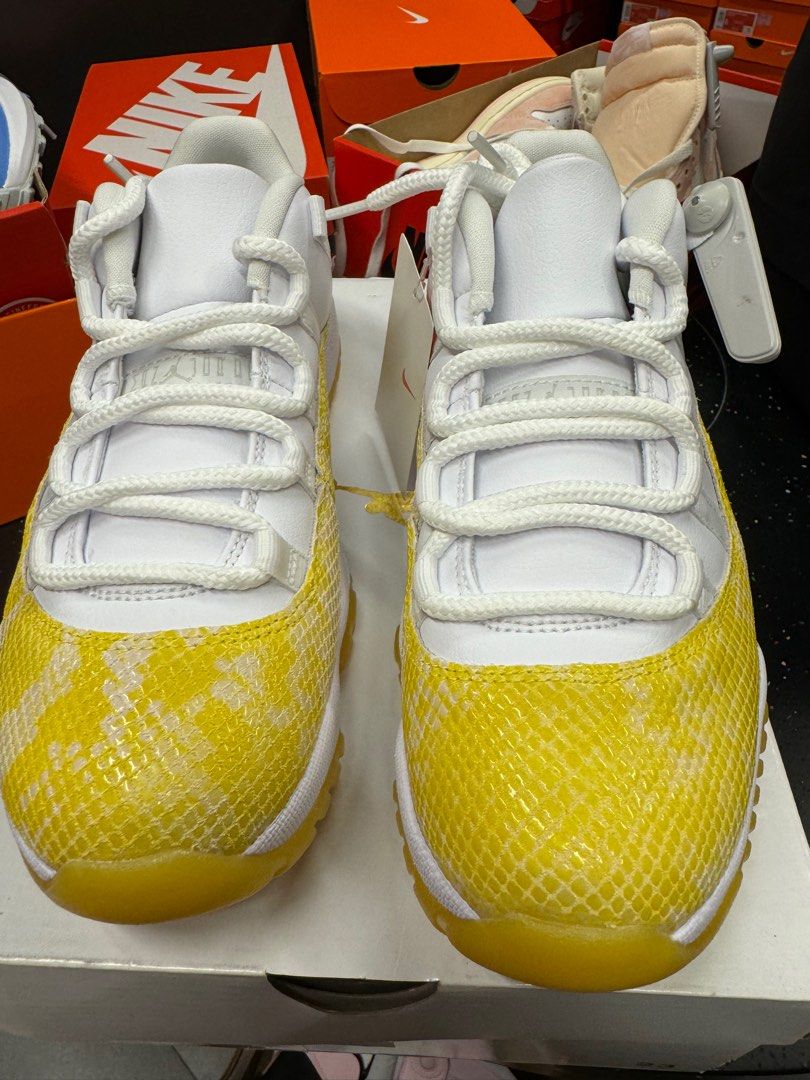 Nike Jordan 11 Low Carousell