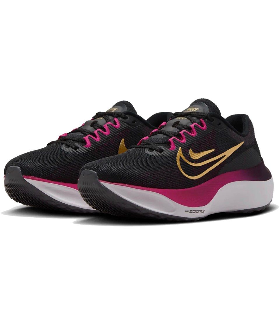 Nike Zoom Fly 5 WMNS (Category: Sneakers) located in Manila. Submitted by everythinchic (Listing ID 1299797866, Image 1). Description: Black/ White/ Fireberry/ Metallic Gold 23.5 cm US 6.5 UK 4 SALE PRICE ₱4599 (SRP ₱8895) Original/ authentic With box.