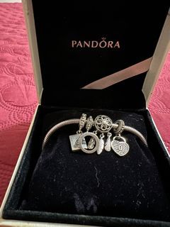Pandora bracelet set
