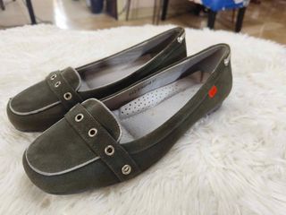 Preloved Kickers loafers shoes for women