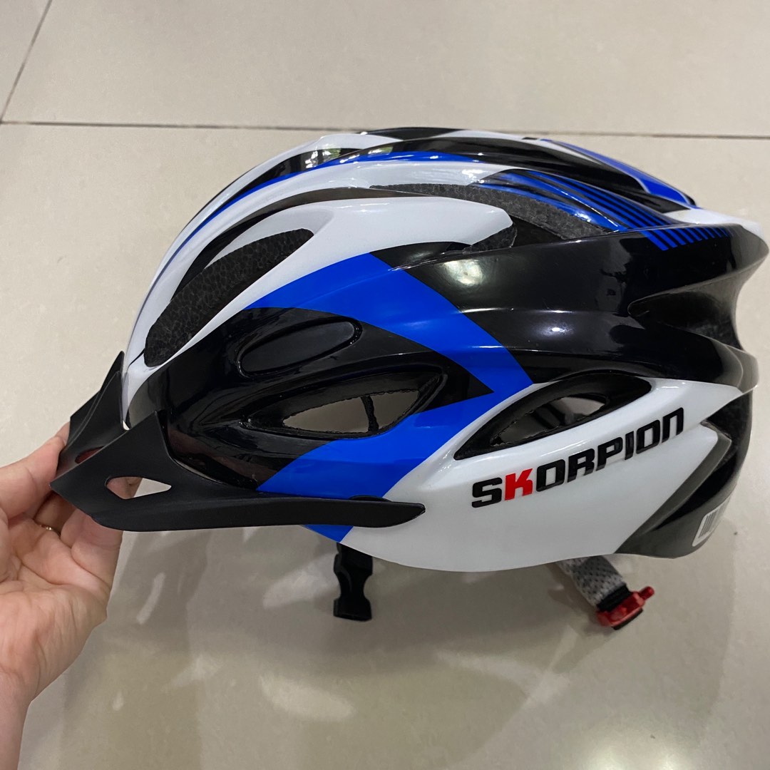 Preloved Like New Skorpion Helm Sepeda BMX ukuran L/XL Hitam