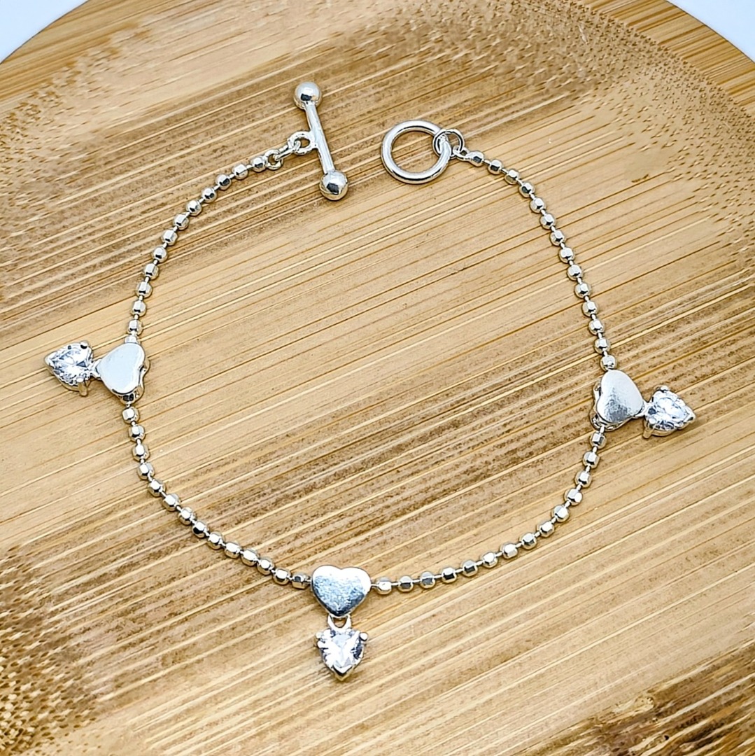 SALE 925 silver bracelet with hearts love s925 Women s Fashion Jewelry Organisers Bracelets on Carousell