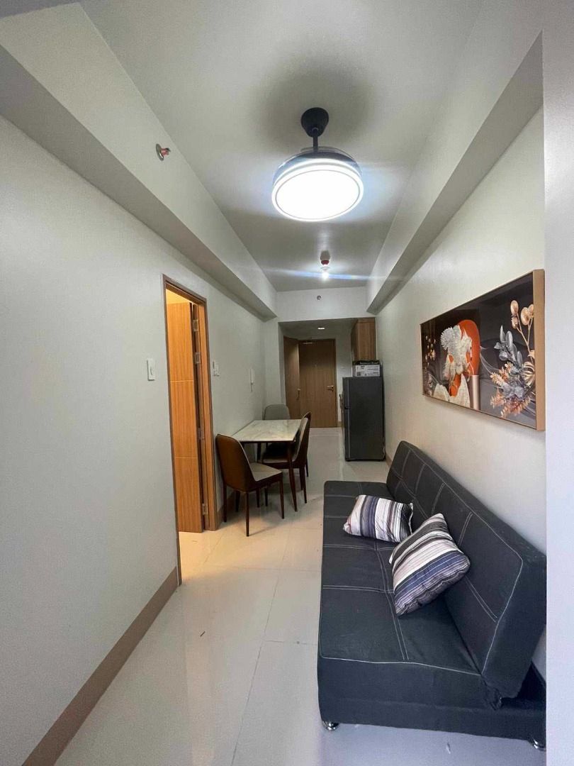 Shore 3 Tower B (Category: Apartments & Condos) located in Mandaluyong City. Submitted by msrc2018 (Listing ID 1299829175, Image 1). Description: Pre Owned 2 Units Available Fully Furnished with Tenant 1bed Room no Parking Curent Price 6.5M 20% dp paid plus 2years @the Bank Rush Sale! Now 6.150M Bank Balance P4,450M Cash out 1.700,000.