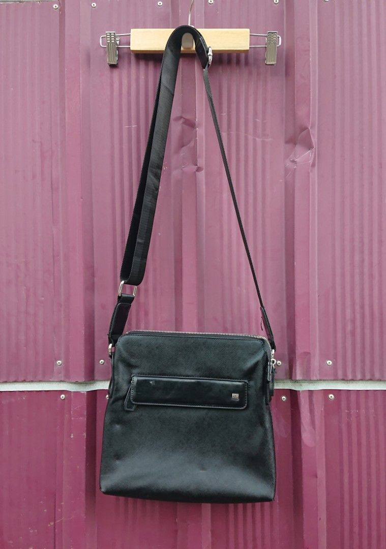 Sling bag guy laroche paris