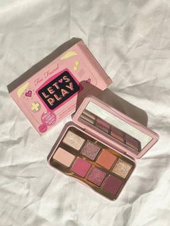 TOO FACED Let’s Play Mini Eye Shadow Palette