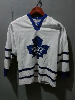 Toronto Maple leafs hockey jersey