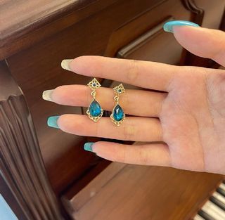 Vintage Elegant London Blue Topaz Earrings Promote Relaxation and Reduce Anxiety