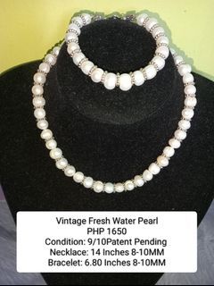 Vintage Genuine Freshwater Pearl Bracelet and Necklace Set