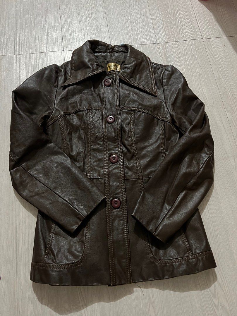Women Leather Jacket (Category: Coats, Jackets and Outerwear) located in Santa Rosa. Submitted by reyesedyrick (Listing ID 1299799904, Image 2). Description: From Czech Republic .