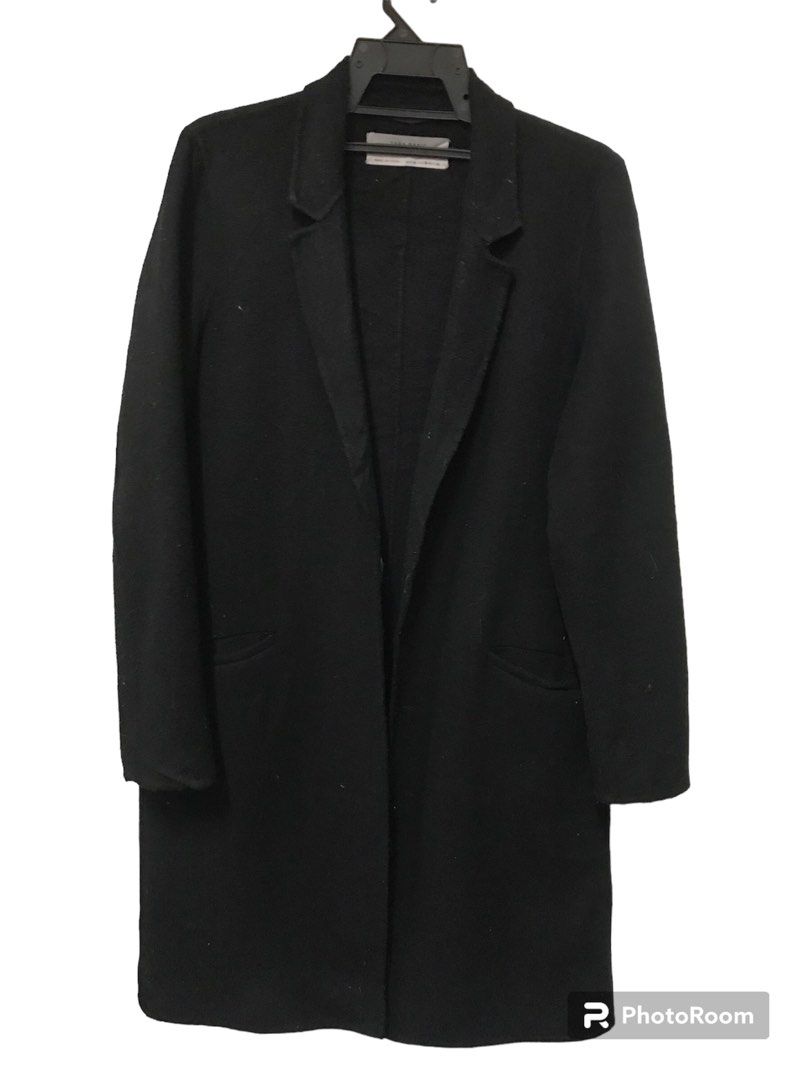 Zara Basic Jacket (Category: Coats, Jackets and Outerwear) located in Pasir Mas. Submitted by gbundlestore (Listing ID 1299840109, Image 1). Description: Zara Basic Jacket MEASUREMENTS Pit to Pit - 20 Inches Length - 39 Inches Shoulder - 17 Inches Sleeve Length - 25 Inches Conditions - Good (used Clothing) An item has been used or worn previously Please refer the picture for condition Colour maybe slightly different from the original colour due t