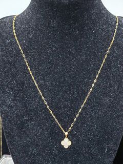 18k Saudi Gold White Clover Paperclip Necklace 18"