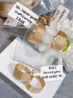 18k yg ja gold earrings