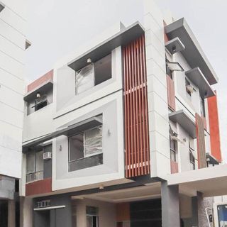 3 Storey Townhouse with 2-5 Car Garage for sale near Congressional Avenue, Project 8 Quezon City