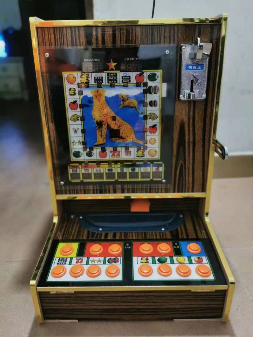全新老虎機生果機水果機錢箱夾萬懷舊, 興趣及遊戲, 玩具& 遊戲類- Carousell