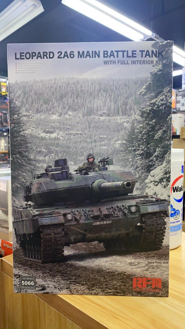 SOLD 全新 Rye Field Model RM-5066 1/35 Leopard 2A6 Main Battle Tank with ...