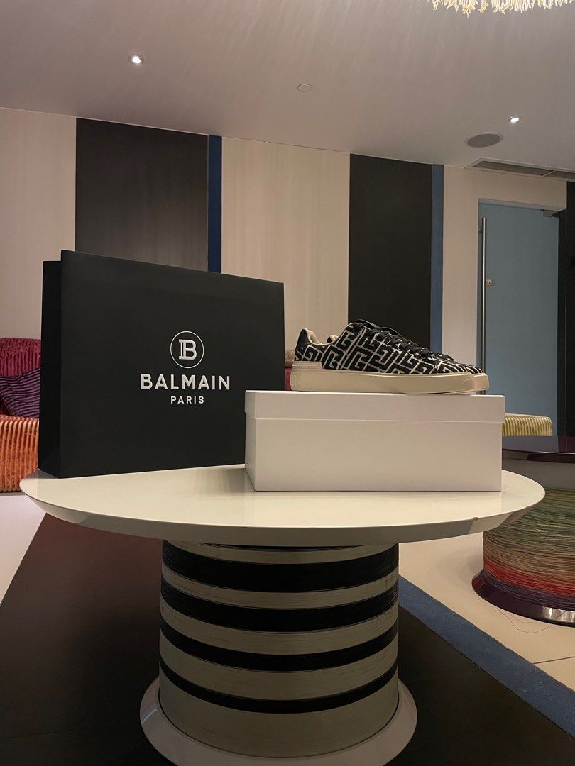 Balmain Paris Jacquard Sneakers (Category: Sneakers & Footwear) located in Mandaluyong City. Submitted by ayarys (Listing ID 1299963838, Image 2). Description: AUTHENTIC Balmain Jacquard Sneakers Size 8 - 25cm Bought in Balmain Solaire With receipt, box and paperbag Retails at 42k Used once RFS: Not my style.