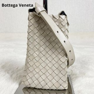 Bottega Veneta Smartphone Case Intrecciato Ivory Mini Shoulder
