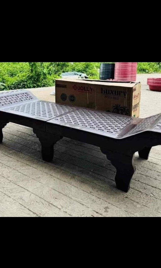 Brand new jolly cleopatra sofa bed (Category: Sofas) located in Manila. Submitted by kellychz (Listing ID 1300091234, Image 3). Description: Brand new cod or gcash.