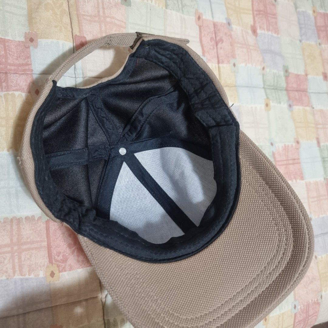 Minimalist Plain Brown Cap (Category: Caps & Hats) located in Pasig City. Submitted by lesmitch (Listing ID 1299976363, Image 3). Description: ~ Check all photos for the item's actual condition and measurements ~ Payment is via gcash, pay maya or bdo ~ Shipping is via lalamove, grab, j&t or you can book your own preferred courier ~ Message me for other details.