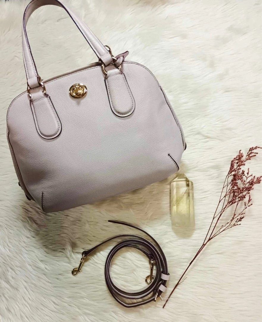 Coach 2-way alma bag (Category: Luxury Bags & Wallets) located in Quezon City. Submitted by pattycloset08 (Listing ID 1299952215, Image 1). Description: .