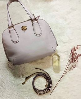 (Category: ) located in . Submitted by pattycloset08 (Listing ID 1299952215, Image 1). Description: .