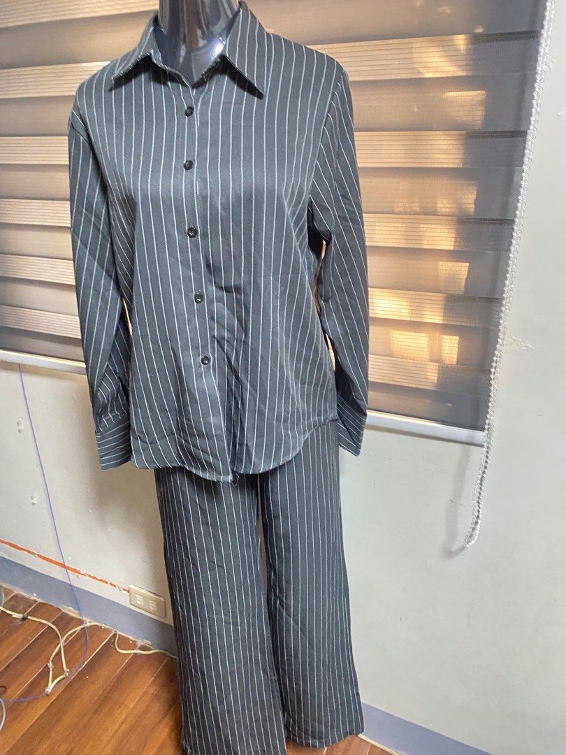 Coords pants (Category: Sets & Coordinates) located in Caloocan City. Submitted by merika143 (Listing ID 1299964915, Image 3). Description: .