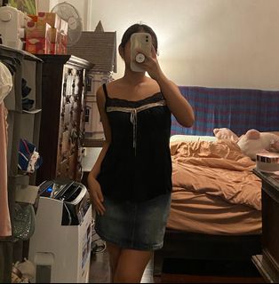 (Category: ) located in . Submitted by klosetthrifts (Listing ID 1299990242, Image 1). Description: .