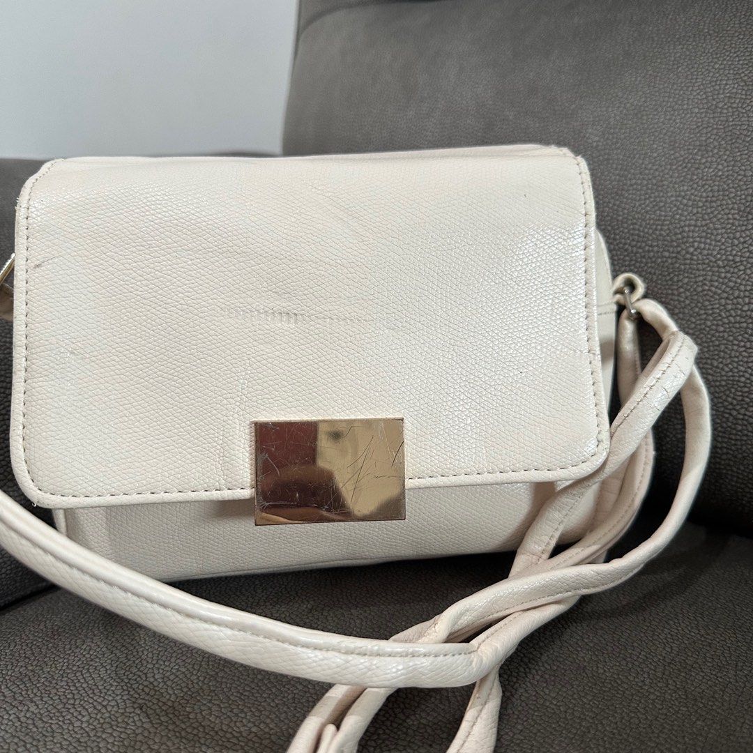 H M SLING BAG ORIGINAL PRELOVED
