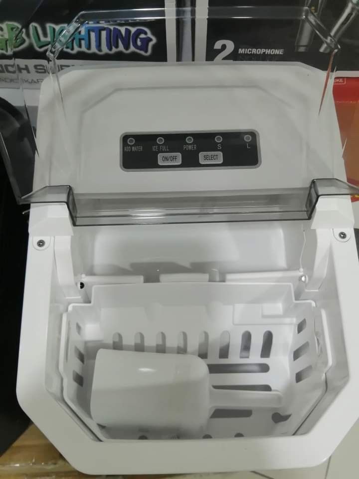 Ice Maker (Category: Coffee Machines & Makers) located in Manila. Submitted by tindahanniatelizcehl (Listing ID 1300028199, Image 3). Description: .