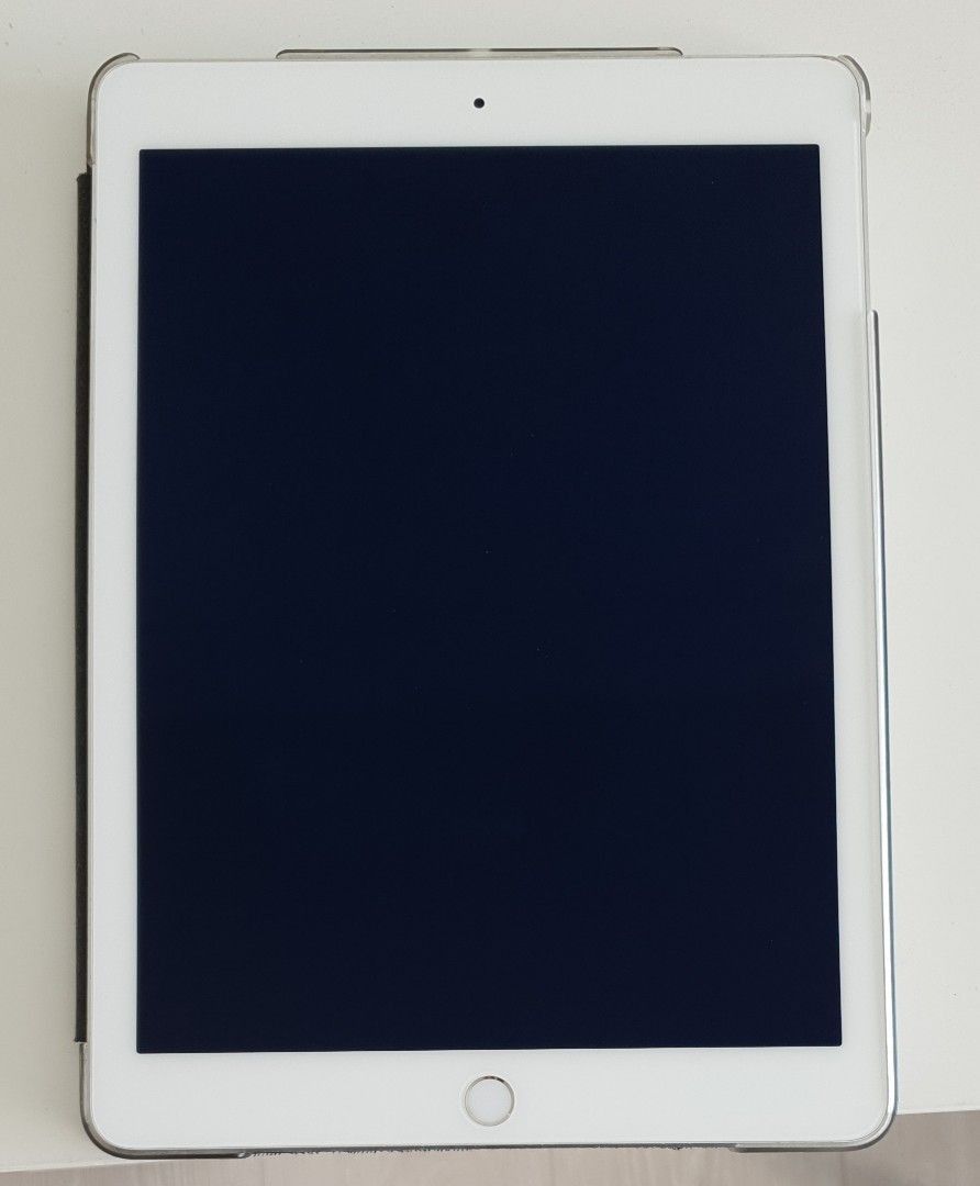 8316 iPad Air2 第2世代 16GB au