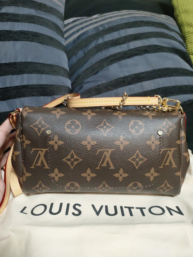 JPN preloved Lv favorite pm size (Category: Luxury Bags & Wallets) located in Manila. Submitted by erlacoleccion (Listing ID 1300096523, Image 3). Description: Japan Quality Assurance Guaranteed ‼️ GENUINE LEATHER💯 coded 🇯🇵 No flaws ♥️.