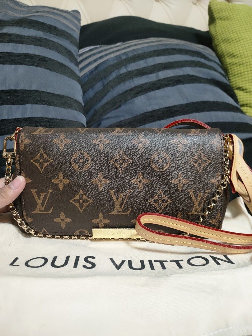 JPN preloved Lv favorite pm size (Category: Luxury Bags & Wallets) located in Manila. Submitted by erlacoleccion (Listing ID 1300096523, Image 1). Description: Japan Quality Assurance Guaranteed ‼️ GENUINE LEATHER💯 coded 🇯🇵 No flaws ♥️.