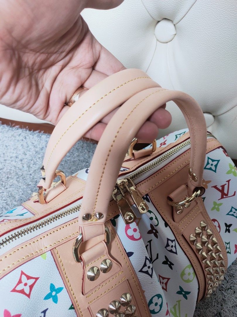 JPN surplus Lv COURTNEY multi white (Category: Luxury Bags & Wallets) located in Manila. Submitted by erlacoleccion (Listing ID 1300096448, Image 2). Description: Japan Quality Assurance Guaranteed ‼️ GENUINE LEATHER💯 coded 🇯🇵 No flaws ♥️.