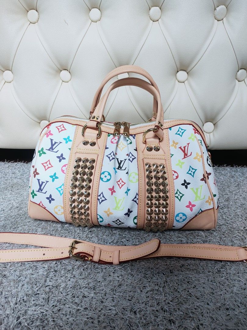 JPN surplus Lv COURTNEY multi white (Category: Luxury Bags & Wallets) located in Manila. Submitted by erlacoleccion (Listing ID 1300096448, Image 1). Description: Japan Quality Assurance Guaranteed ‼️ GENUINE LEATHER💯 coded 🇯🇵 No flaws ♥️.