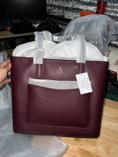 KATE SPADE MAROON STACI TOTE AND WRISTLET