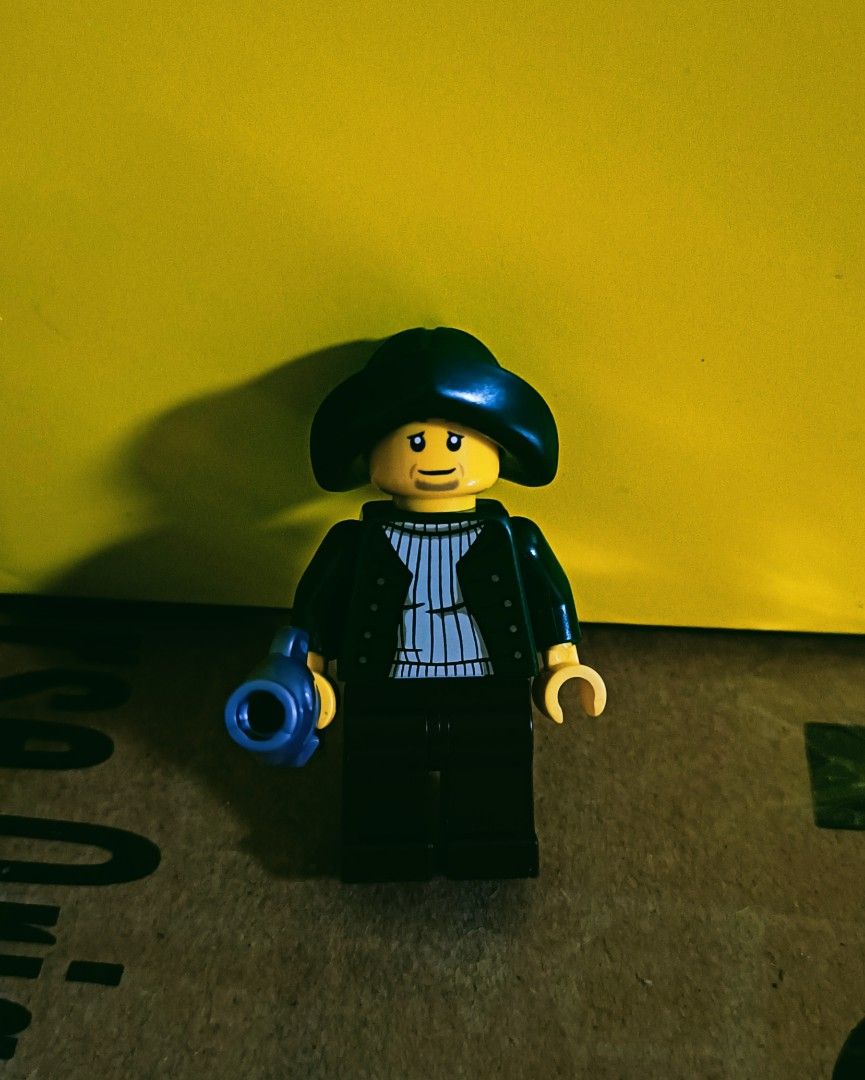 Lego sea captain deals
