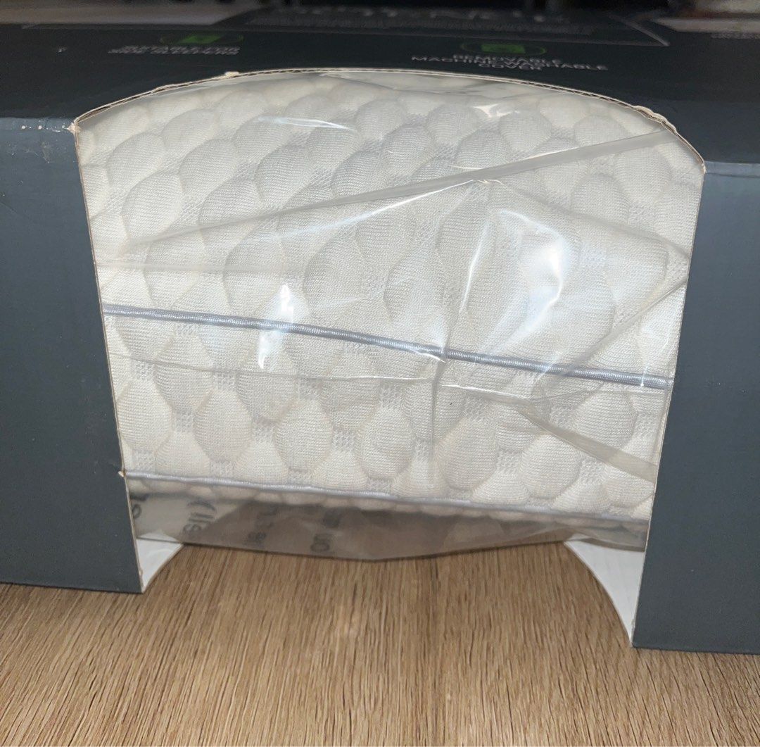 Alastair's dream science contour memory foam pillow top