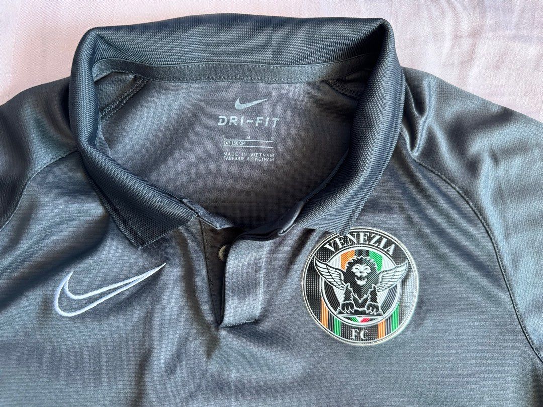 nike venezia t shirt