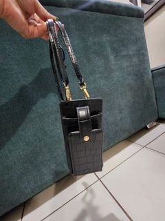 Mobile Phone Crocodile Pattern Adjustable Cross Body Cellphone Black Sling Bag