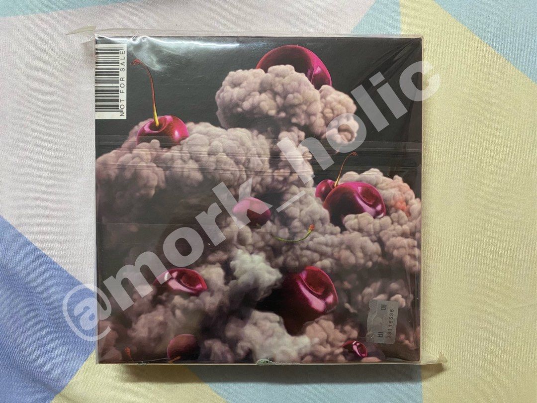NCT 127 Signed Cherry Bomb Album (Category: K-Wave Merchandise) located in Pasig City. Submitted by ysa_r (Listing ID 1299976211, Image 2). Description: - has bimae sticker, legit - mint condition .
