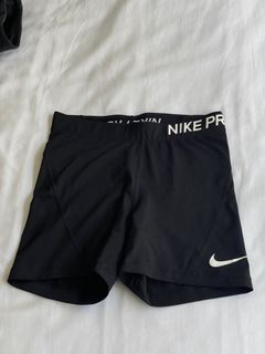 (Category: ) located in . Submitted by aforapparel (Listing ID 1300006705, Image 1). Description: .