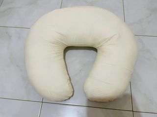 Nursing pillow