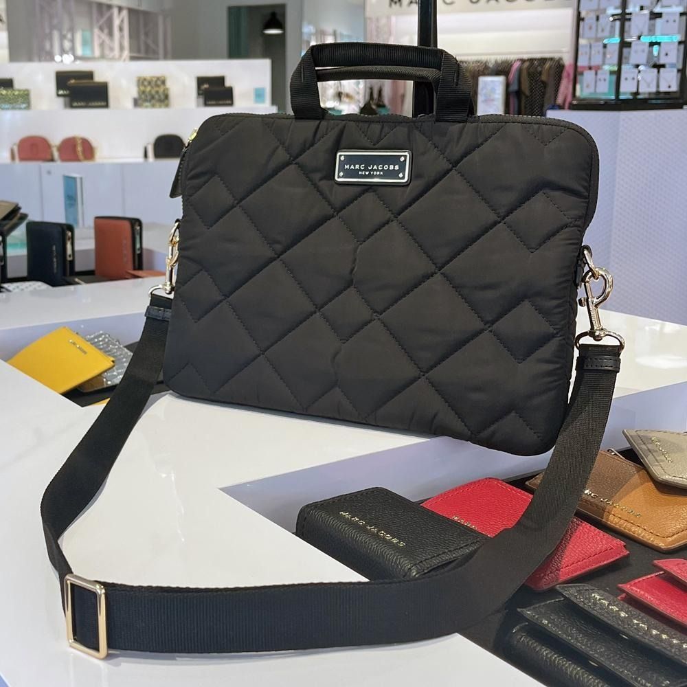 ORIGINAL MARC JACOBS QUILTED NYLON LAPTOP BAG, Men's Fashion, Bags ...