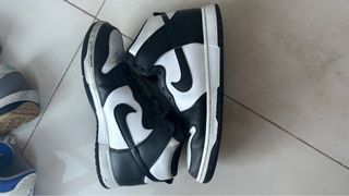 (Category: ) located in . Submitted by sneakerz5989 (Listing ID 1300019745, Image 1). Description: .