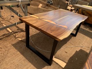 Rush price ‼️ Acacia Computer or Dining Table 150x75x64cm one side live edged customized 6 seaters