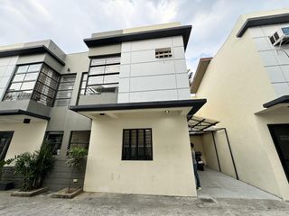 Townhouse in Congressional Quezon City near S &R Congressional