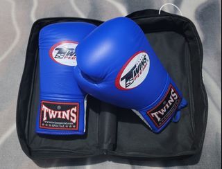 Twins BGLL-1 All Blue Lace-Up Boxing Gloves 10oz